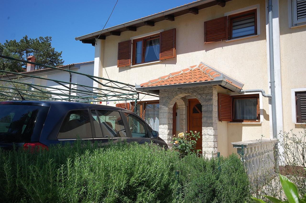 Apartment Bedenikovic By El-Pi Tours مالينسكا المظهر الخارجي الصورة