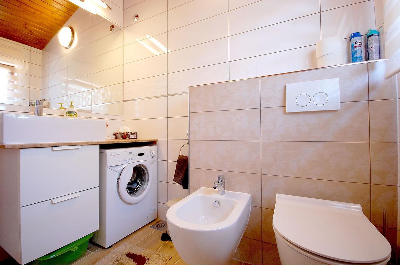 Apartment Bedenikovic By El-Pi Tours مالينسكا المظهر الخارجي الصورة